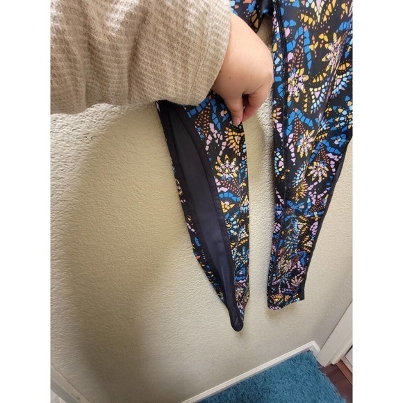 Free People Movement Size L Rare Abstract Boho Mesh Paneling Leggings Multicolor - Picture 2 of 5
